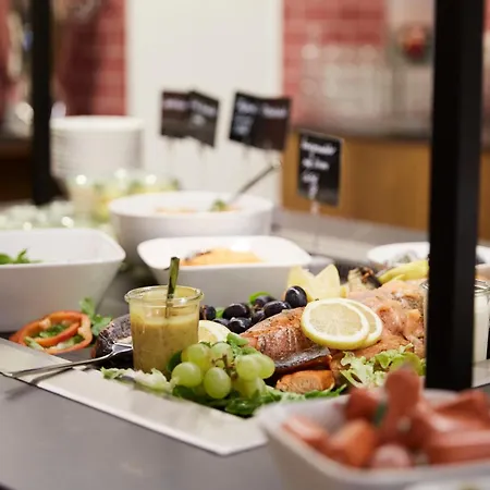 Grand Nautimar Hotel